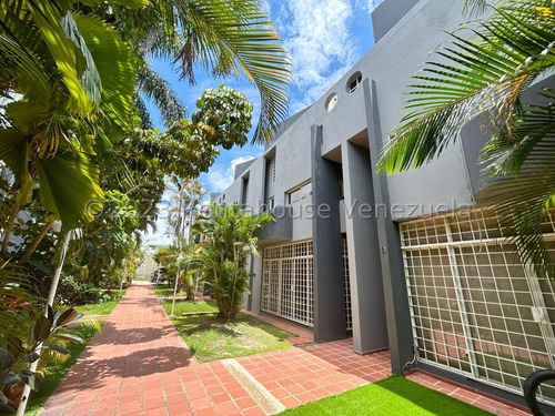 Bella Casa En Alquiler En Barquisimeto Jr