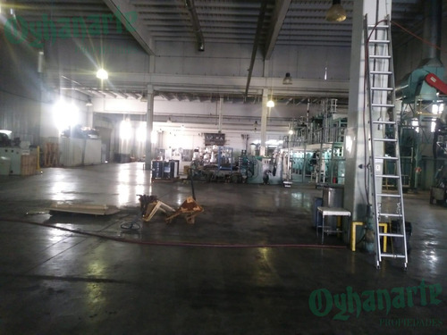 Imagen 13 de 22 de Alquiler De Depósito Industrial Con Gas - Prox Acceso Oeste