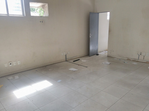 Imagem 10 de 20 de Prédio Comercial Para Alugar Na Cidade De Fortaleza-ce - L10614
