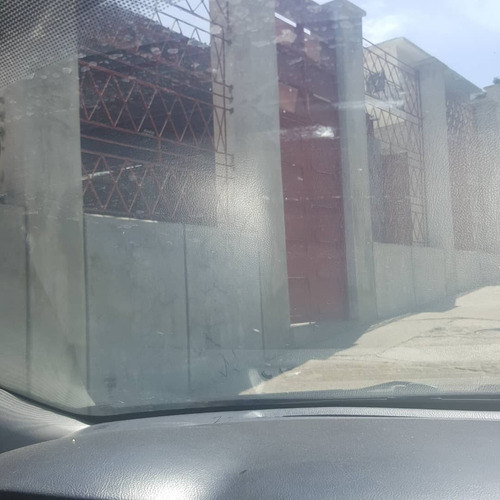 Imagen 9 de 10 de Alquilo Espectacular Galpon Industrial Ideal Para Consecionario Santa Monica 900 Mts2 Gandolas