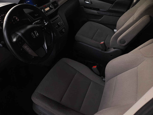 Imagen 9 de 15 de Honda Odyssey 2016 5p Lx V6/3.5 Aut