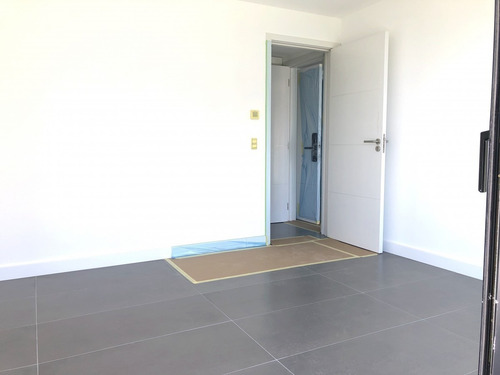 Apartamento En Venta A Estrenar! Excelentes Vistas Al Óceano