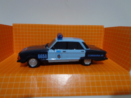 Ford Falcon Policia Del 82 1/43 Estreno Total