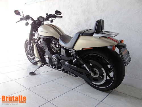 Harley Davidson Night Rod Special Bege