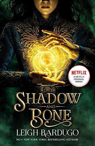 Book : Shadow And Bone A Netflix Original Series Leigh...