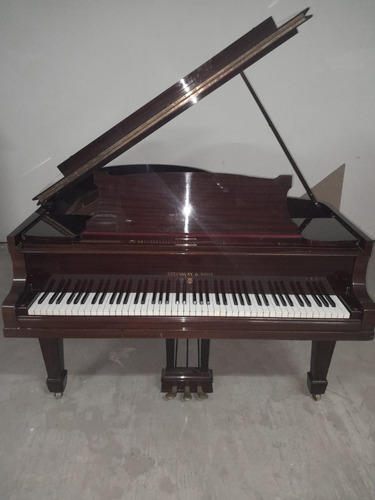 Piano Steinway & Sons 1/4 Cola Modelo O  (#329)