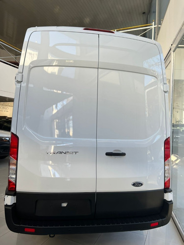 Imagen 6 de 20 de Ford Transit Furgon Medio Techo Elevado