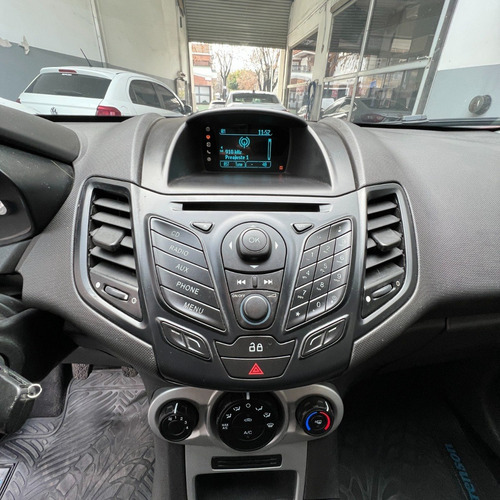 Imagen 9 de 15 de Ford Fiesta Kinetic Desing Se 5p Km: 85.000 Año: 2017