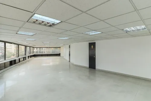 Oficina En Arriendo En Centro Internacional. Cod A1094006