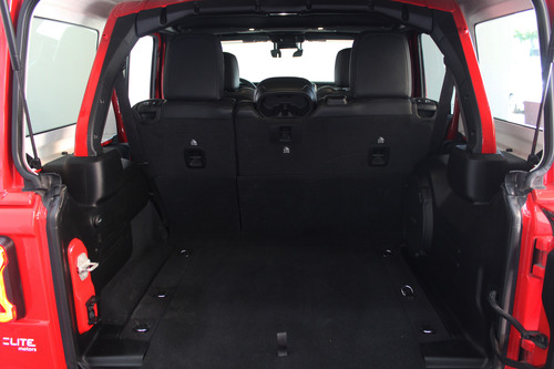 Jeep Wrangler 3.6 Unlimited Sahara 4x4 At