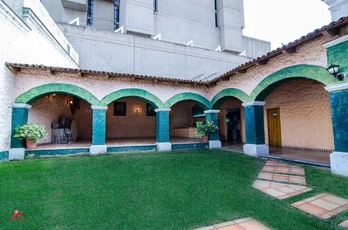 Se Vende Casa En Alcalde En Zona Centro De Guadalajara.
