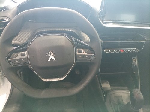 Imagen 11 de 15 de Peugeot 208 New Like 1.2 - Avec Peugeot