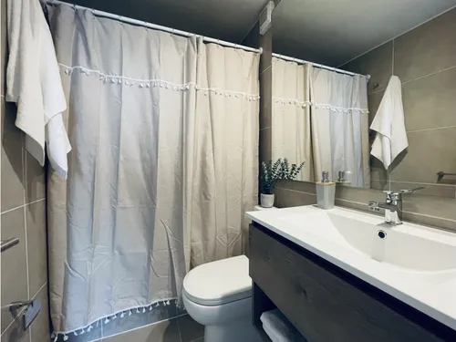 Arriendo Metro Republica / Abdon Cifuentes