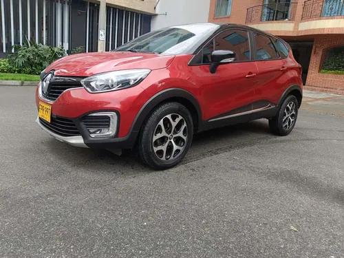 Renault Captur INTENS 4X2 2000CC AT AA