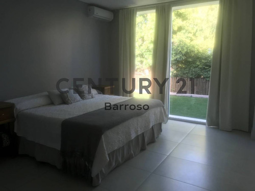 Imagen 7 de 23 de Espectacular Casa En Barrio Dalvian