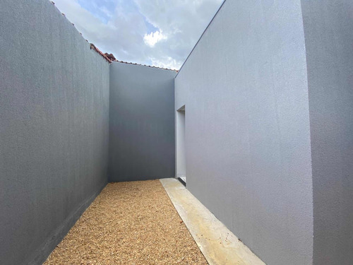 Casa Com 2/4 Em Taquaralto
