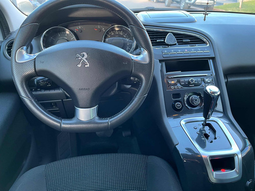 Imagen 12 de 13 de Peugeot 5008 2017 1.6 Feline B/techo Tiptronic
