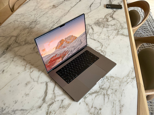 Macbook Pro 16  M1 Max 64gb Ram 4tb Almacenamiento