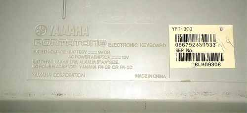 Teclado musical Yamaha Portable YPT-300 61 teclas
