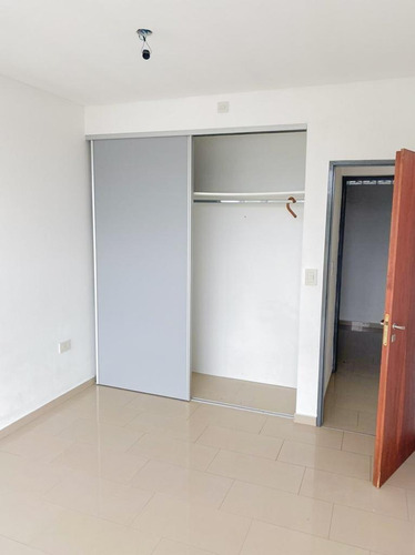 Imagen 16 de 20 de Departamento En Venta - La Plata
