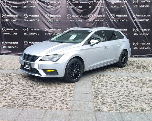 Imagen 4 de 11 de Seat Leon 2019 St Style Ta 1.4t N3491