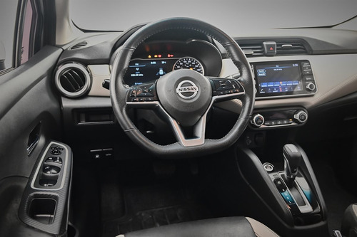Imagen 9 de 15 de Nissan Versa Exclusive 1.6 2021
