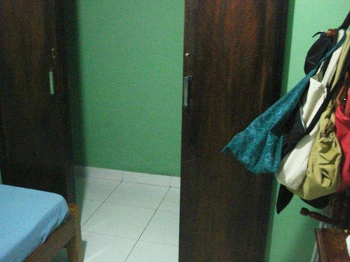 Imagem 13 de 25 de Casa Bem Próximo A Avenida Antônio Emerich E Do Hipermercado Extra E Do Bradesco E Também De Escolas Como Escola Particular Mundial E Escola Municipal Constante - Hm1032