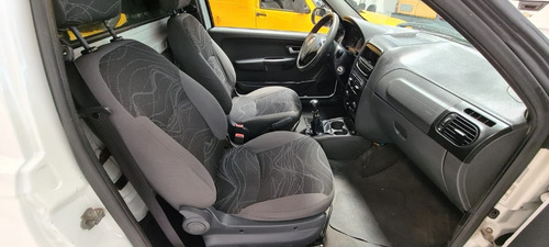 Imagem 8 de 9 de Fiat Strada Working 1.4 Flex 2018 Branca Nova Com Baú