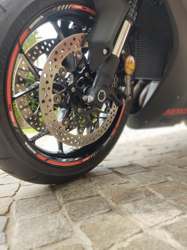 Imagen 10 de 16 de Honda Cbr 1000 Rr