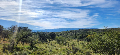 Lote Con Escritura - Club De Campo Los Tres Arroyos - La Falda - Córdoba