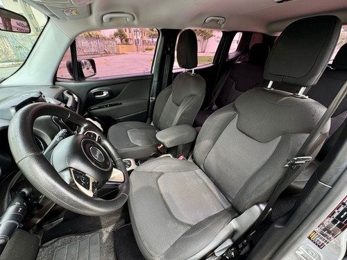 Jeep Renegade 1.8 16V Flex Sport 4P Automático