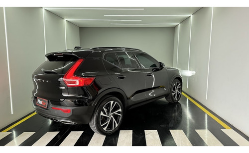 Volvo XC40 1.5 T5 RECHARGE R-DESIGN GEARTRONIC