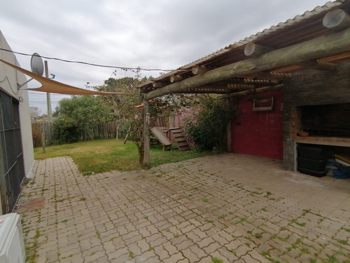 Se Vende Casa En El Pinar Sur Con Muy Buena Renta , Atencion Inversores!!!! A Pasos Del Mar , 3 Dorm. Divina Zona