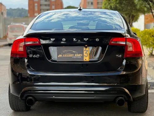 Volvo S60 2.0 T4 Drive-e R-design