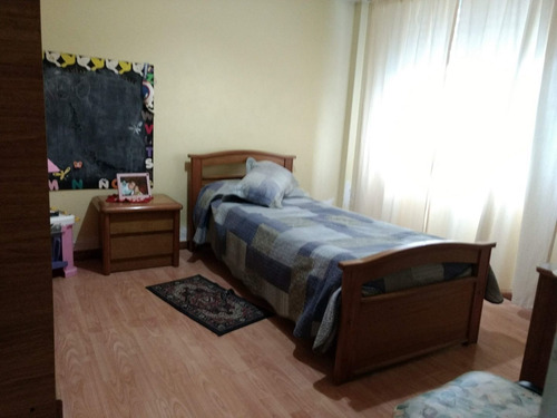 Imagen 7 de 14 de Vendo Departamento 4 Amb Frente Muy Buen Estado