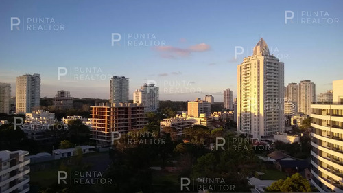 Apto 1 Dorm, + Plus Y Balcón