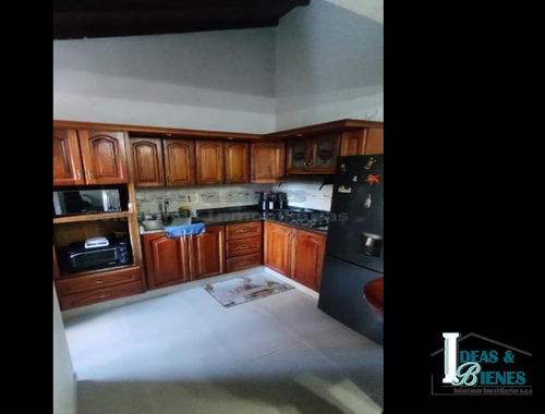 Apartamento En Venta Alto De Las Flores Envigado