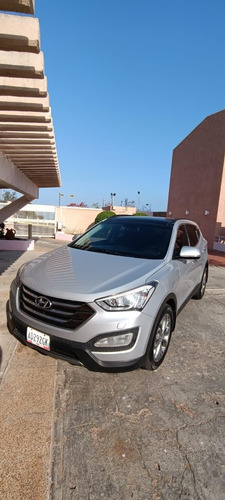 Imagen 1 de 8 de Hyundai Santa Fe 