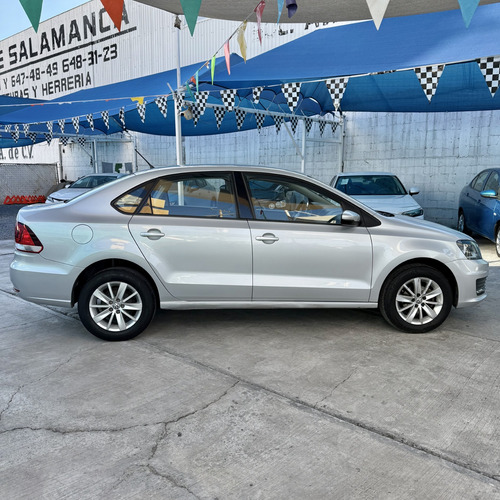 Volkswagen Vento 1.6 Confortline At