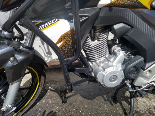 Moto Twister 2020