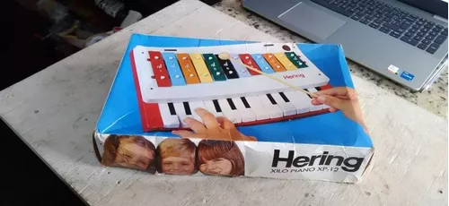 Piano De Brinquedo Antigo Hering - R$ 500,00 em Mercado Livre