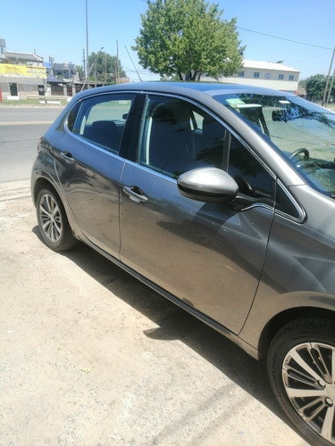 Peugeot 208 Feline