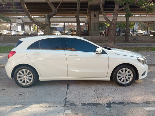 Mercedes-Benz Clase A 1.6 A 200 Style B.efficiency 156cv