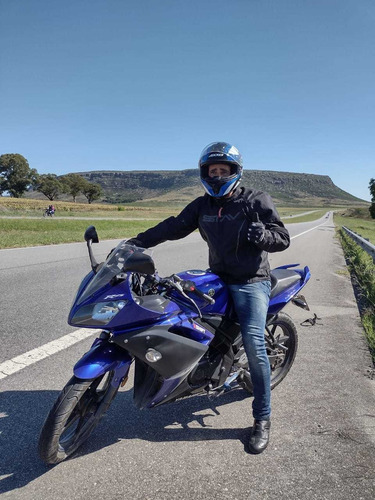 Yamahar R15