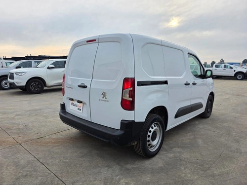 Peugeot Partner 2023