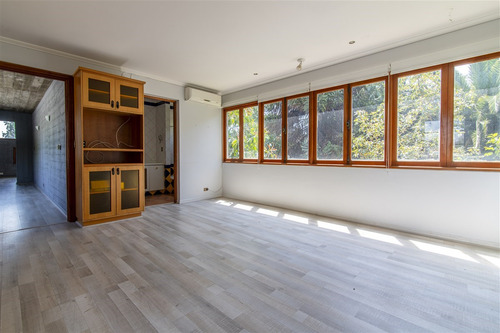 Casa En Venta En La Reina Alta ! Vista Verde, Buen Barrio!!