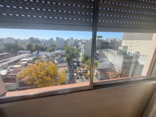 Departamento Impecable De 3 Ambientes Con Balcón Al Frente En Boedo