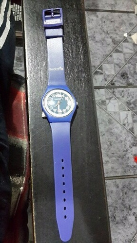 Reloj Swatch Swiss Goma Unisex Color Azul