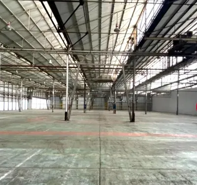 Depósito y galpón en alquiler