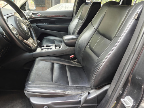 Jeep Grand Cherokee Laredo V6 Lujo 4x2 At